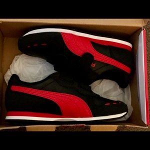 NWT Puma Boys Sneakers Size 12